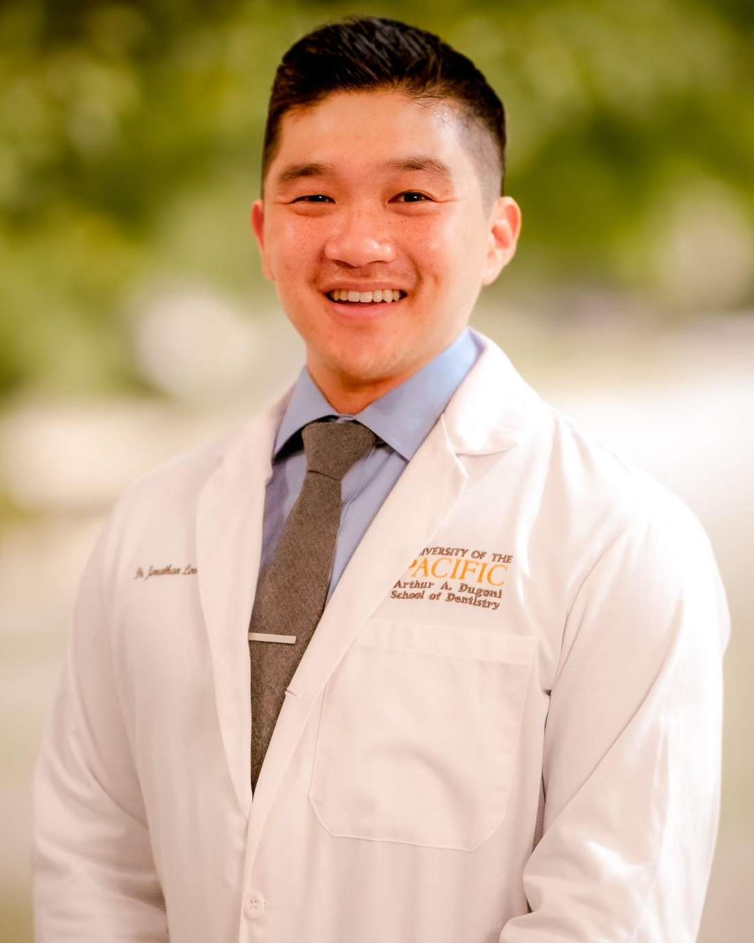 Dentist in Mountain View CA | Jonathan Low
